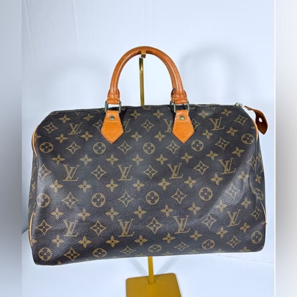 Louis Vuitton Speedy 35